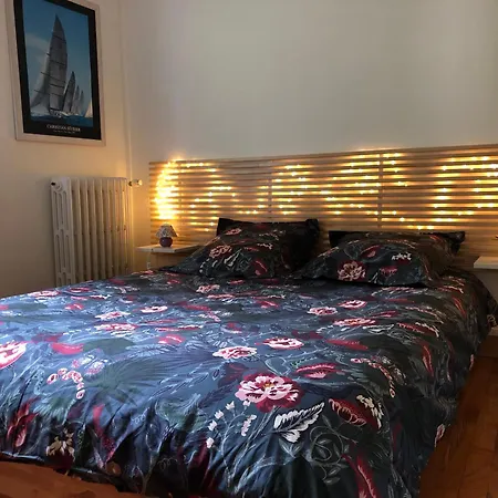 Hébergement de vacances Maison De Centre-ville Au Calme Avec Jardin Et Parkings *