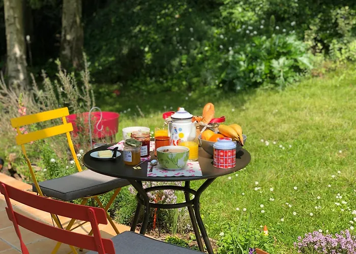 Maison De Centre-ville Au Calme Avec Jardin Et Parkings Holiday home Caen