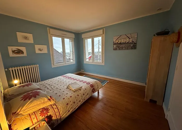 Maison De Centre-ville Au Calme Avec Jardin Et Parkings Holiday home