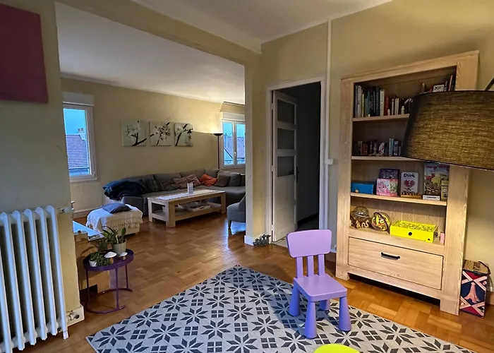 Maison De Centre-ville Au Calme Avec Jardin Et Parkings Holiday home *